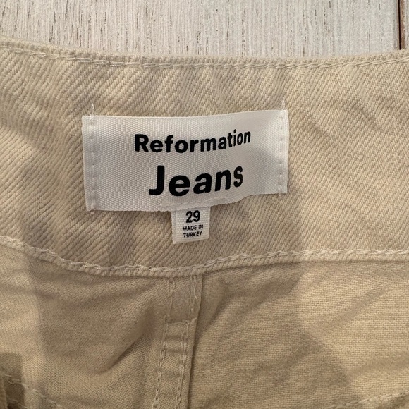 Reformation Cynthia Highrise belted jeans (bone) - Picture 7 of 8
